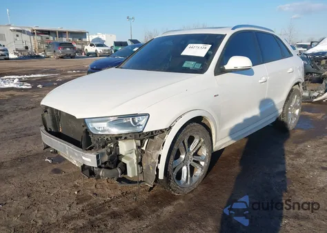 2018 Audi Q3 2.0T Premium/2.0T Sport Premium z USA, uszkodzony, nr VIN WA1ECCFS8JR015960